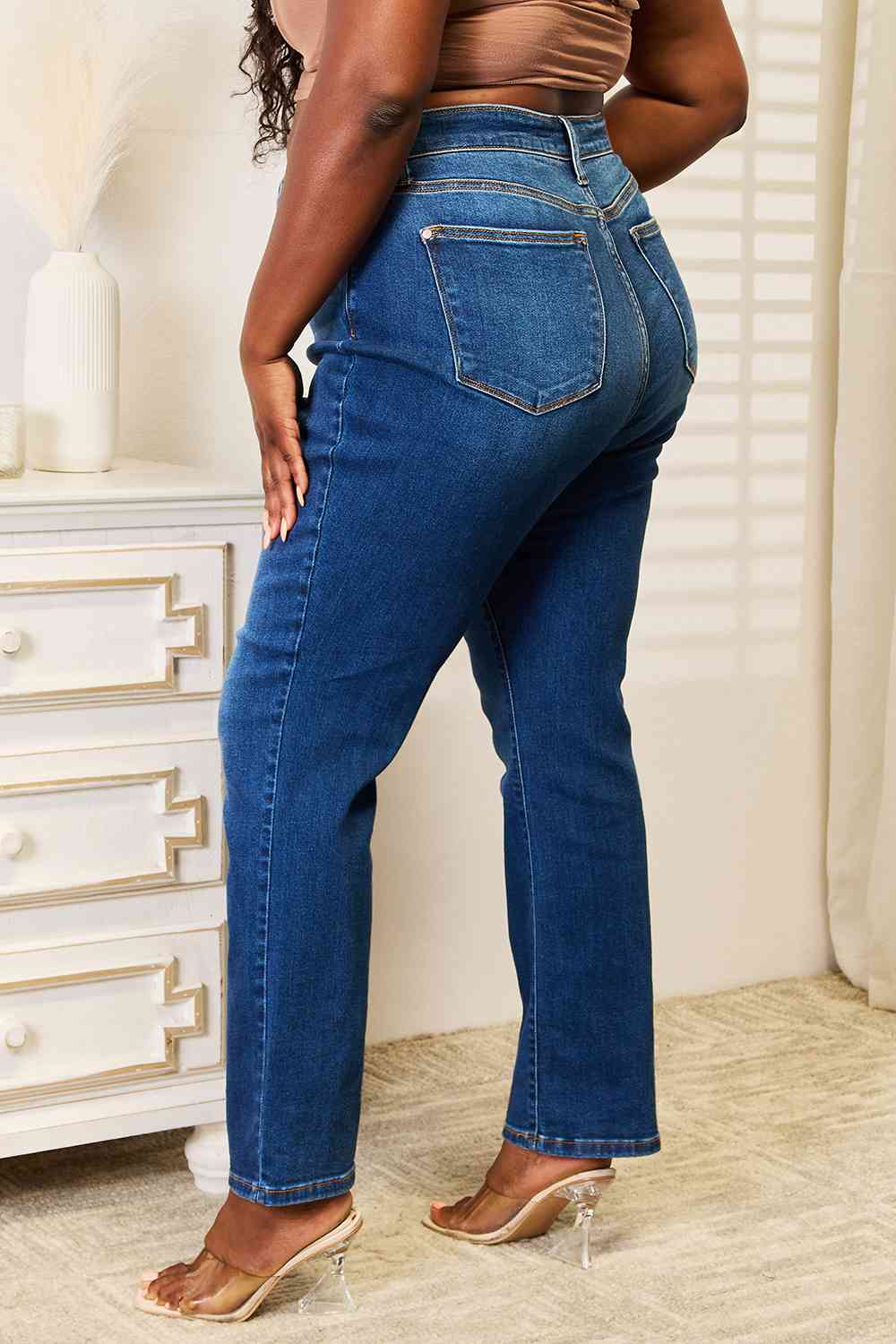 Judy Blue Full Size Straight Leg Jeans with Pockets